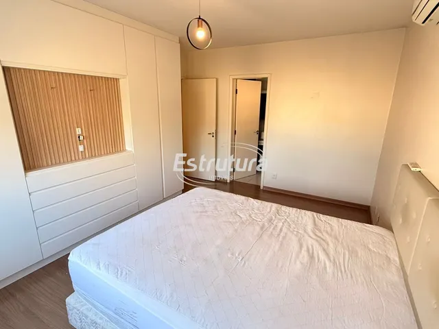 Imagem 11: Apartamento Semimobiliado de 3 Dormitórios com Suíte no Centro