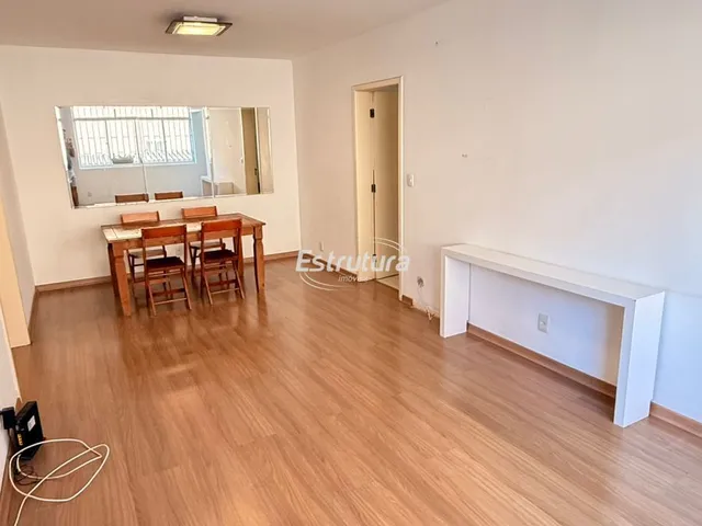 Imagem 15: Apartamento Semimobiliado de 3 Dormitórios com Suíte no Centro