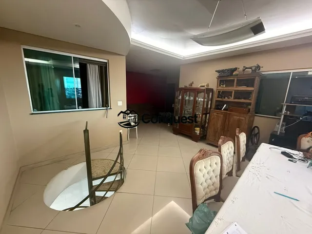 Imagem 6: Casa de 3 quartos sendo 2 suítes, lotes 360 metros, 10 vagas garagem e loja comercial !!