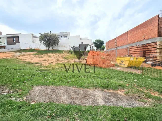 Imagem: O terreno possui 375m² de Área e está localizado em