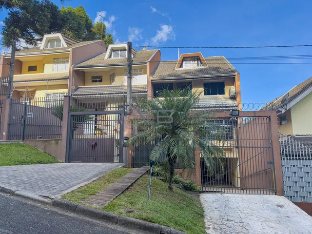 Imagem 4: Sobrado Padrão com 144m² privativos, 1 suíte e 2 quartos, 2 vagas de garagem, no
