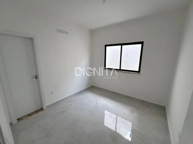 Imagem 4: Sofisticação e Conforto: Linda Casa com 3 Suítes e Acabamento Premium