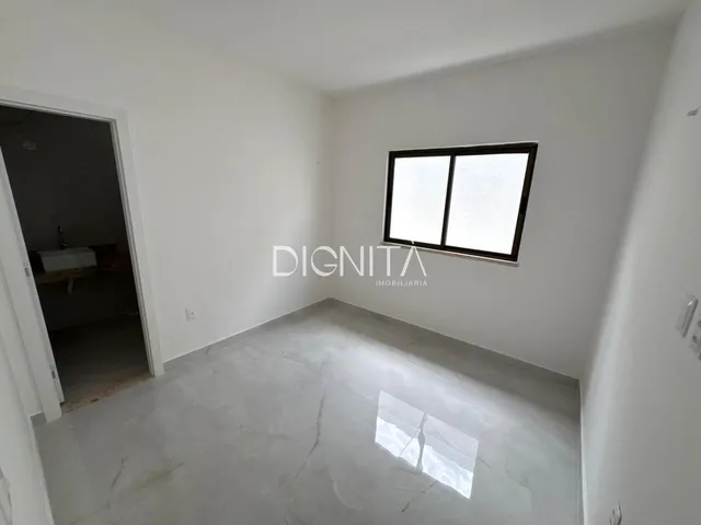Imagem 12: Sofisticação e Conforto: Linda Casa com 3 Suítes e Acabamento Premium