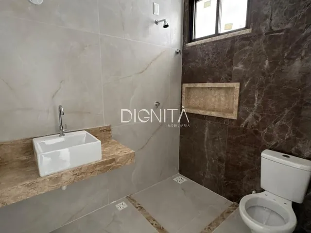 Imagem 16: Sofisticação e Conforto: Linda Casa com 3 Suítes e Acabamento Premium