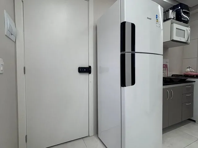 Imagem: O apartamento possui 4 Dormitórios, 1 Banheiro, 1 Vaga na