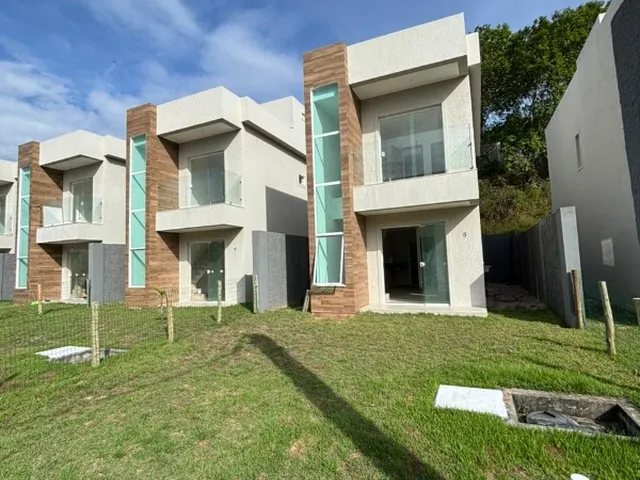 Imagem 5: Casa Duplex ? 3 Quartos (2 Suítes) + Varanda ? Vila de Abrantes
