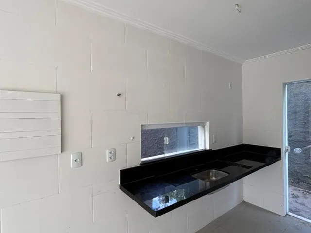 Imagem 7: Casa Duplex ? 3 Quartos (2 Suítes) + Varanda ? Vila de Abrantes