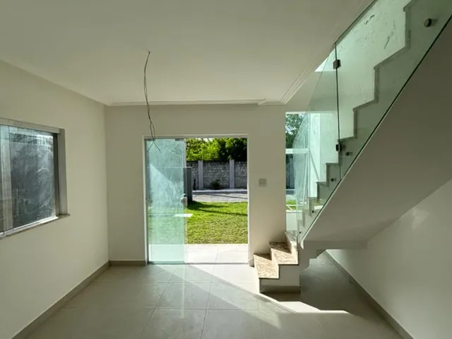 Imagem 2: Casa Duplex ? 3 Quartos (2 Suítes) + Varanda ? Vila de Abrantes