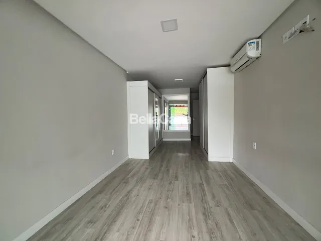 Imagem 8: Imóvel à venda: Casa com 4 quartos, 4 suítes, 2 salas e 5 banheiros na cidade de
