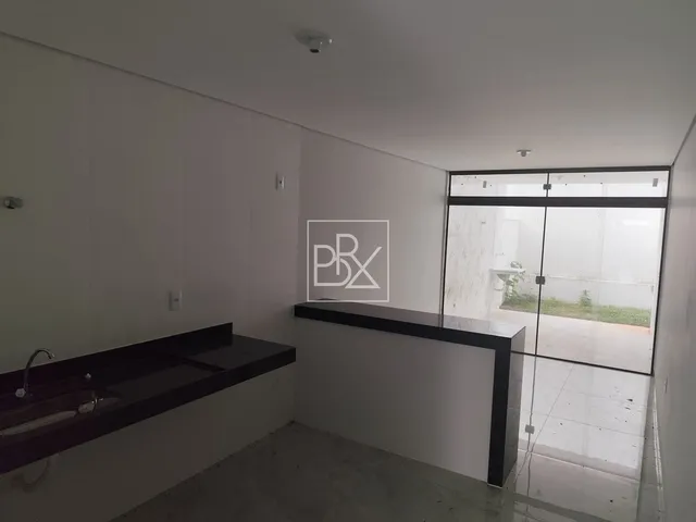 Imagem 7: Casa com Entrada Individual | 2 Quartos com Varanda | 2 Vagas