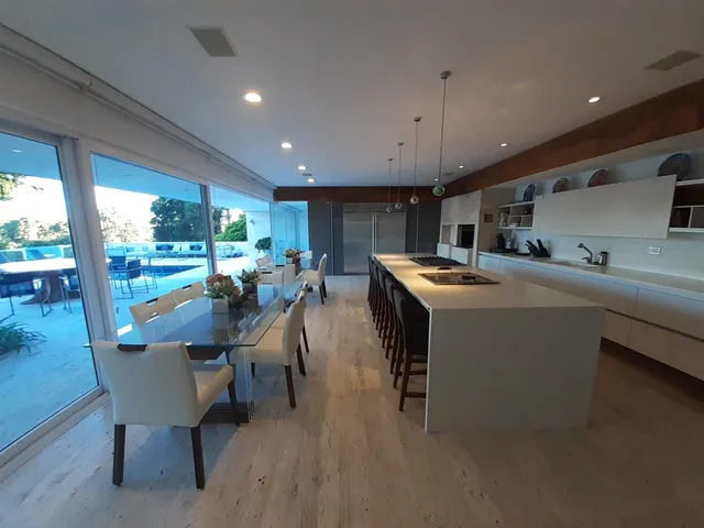 Imagem 16: Casa em Condomínio com Arquitetura Assinada e 1.144m² – São João – Curitiba