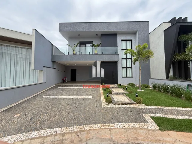 Imagem: A casa em condomínio possui 4 Dormitórios, 1 Suíte, 3 Banheiros