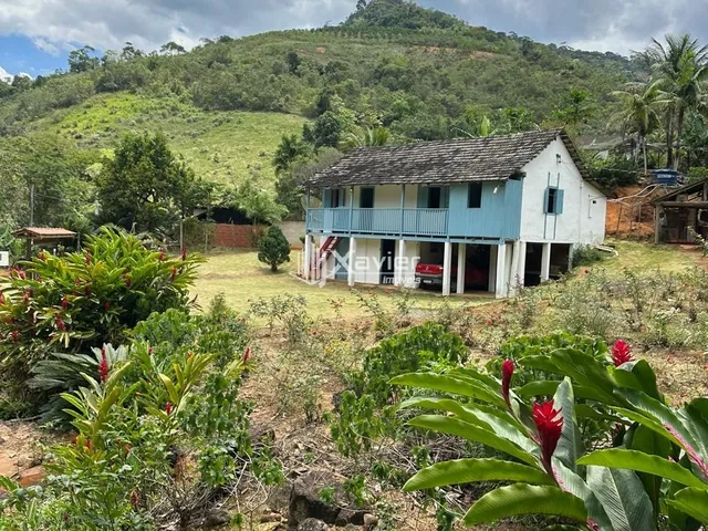 Imagem 2: Chácara com 3.000 m² à venda em Biriricas, Domingos Martins/ES - Casa ampla, nascente