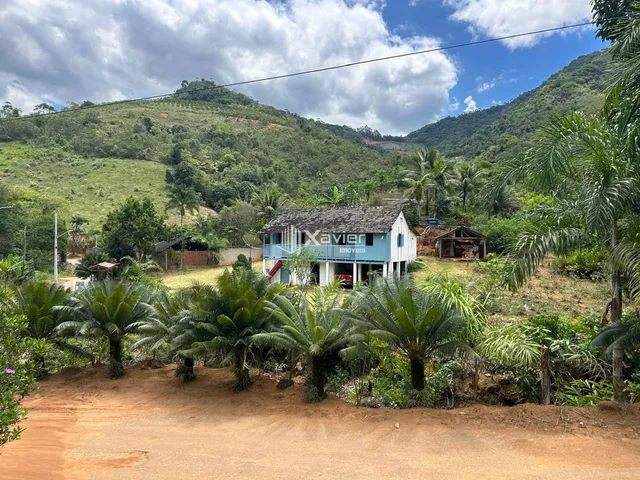 Imagem 13: Chácara com 3.000 m² à venda em Biriricas, Domingos Martins/ES - Casa ampla, nascente