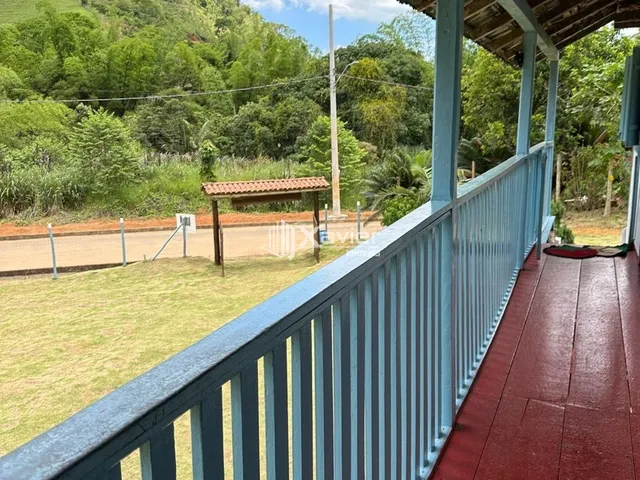 Imagem 16: Chácara com 3.000 m² à venda em Biriricas, Domingos Martins/ES - Casa ampla, nascente