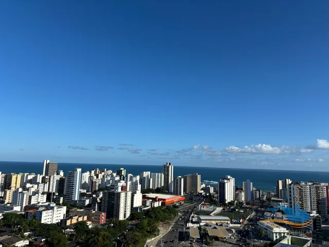Imagem: A casa possui 2 Dormitórios, 2 Suítes, 2 Banheiros, 2
