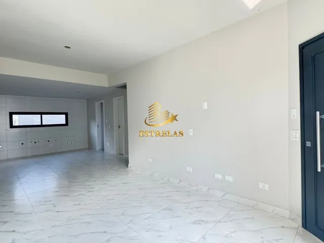 Imagem 13: Imperdível Sobrado à Venda em Curitiba-PR, no Guabirotuba! 3 quartos, 1 suíte, 2