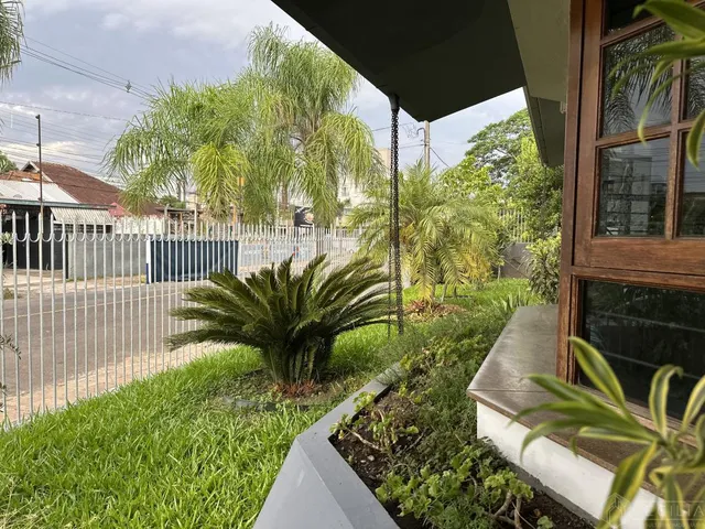 Imagem 2: Raridade: Casa praticamente plana, ideal para quem precisa de muitos dormitórios e