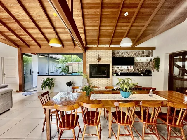 Imagem 6: Raridade: Casa praticamente plana, ideal para quem precisa de muitos dormitórios e