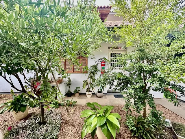Imagem 10: Raridade: Casa praticamente plana, ideal para quem precisa de muitos dormitórios e