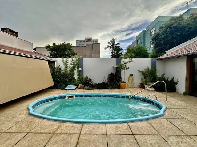 Imagem 13: Raridade: Casa praticamente plana, ideal para quem precisa de muitos dormitórios e