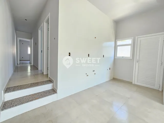 Imagem 13: Casa Nova com fachada Moderna