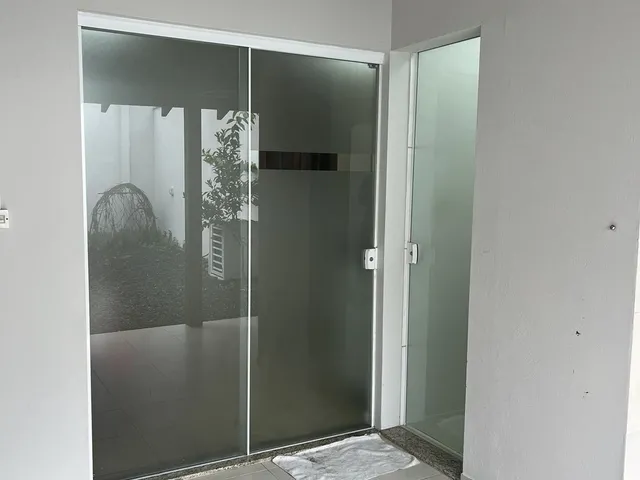 Imagem 9: Sobrado Geminado Saguaçu (com elevador