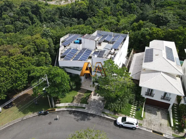 Imagem: Casa à venda no bairro Alphaville I - Salvador/BA