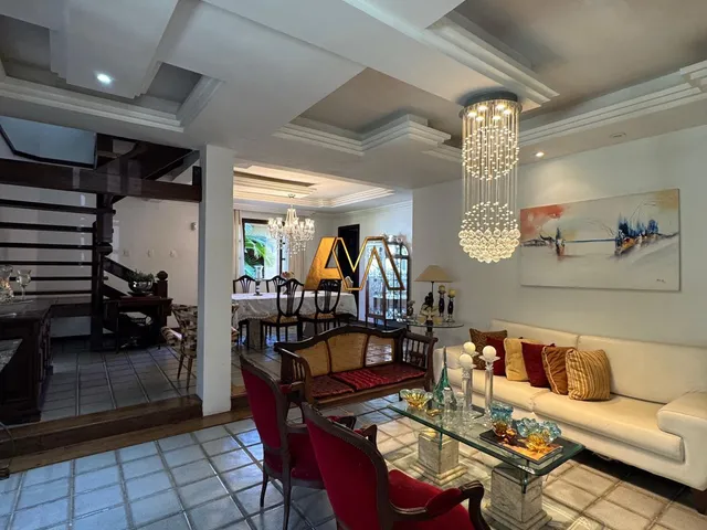 Imagem: Casa à venda no bairro Piatã - Salvador/BA