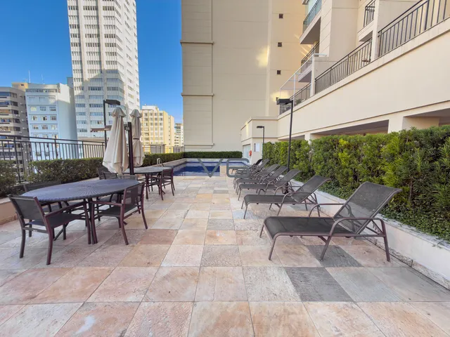 Imagem 8: Apartamento Padrão com 2 quartos, 1 vaga de garagem, 73m² privativos, no Centro