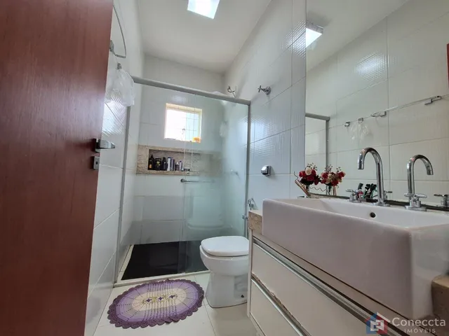 Imagem 6: Casa com 3 Quartos e Móveis Planejados no Jardim Panorâmico - Patos de Minas