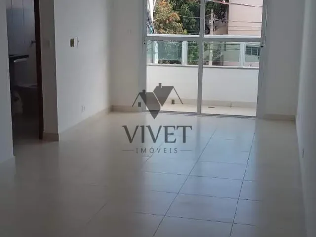 Imagem: O apartamento possui 2 Dormitórios, 1 Suíte, 2 Banheiros,