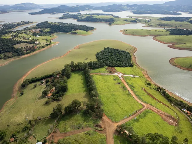 Imagem: O terreno possui 3.054m² de Área e está localizado em