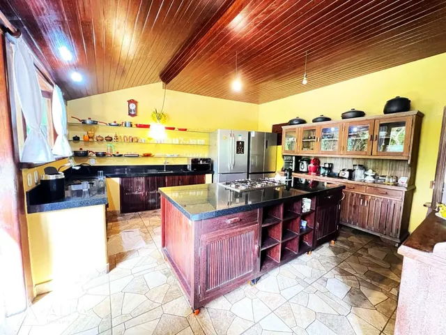 Imagem 8: Casa com Piscina e 3 Suítes no Centro de Trancoso