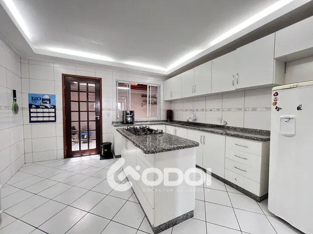 Imagem: Casa em Santo Antônio, São José dos Pinhais/Pr