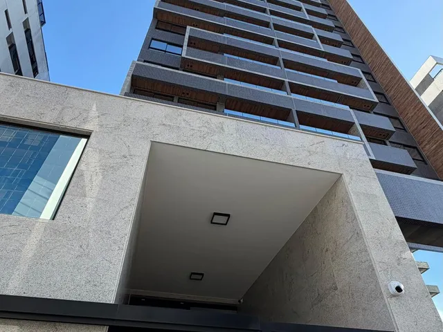 Imagem: Quarto e Sala, Nascente, na Ponta Verde