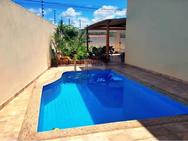 Imagem: Aluguel Casa com Piscina, 3 Quartos e Localização