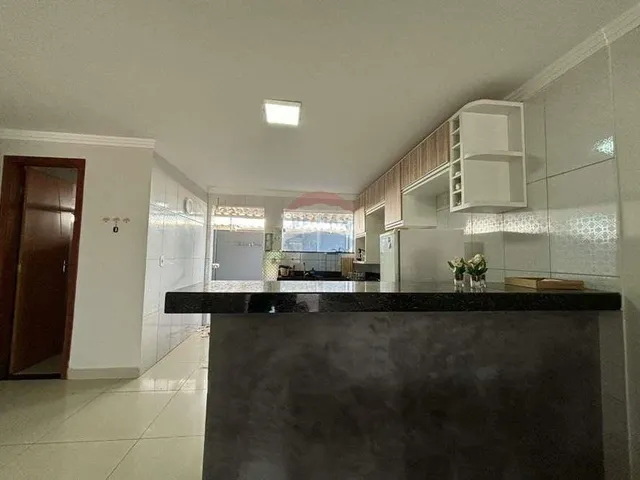 Imagem 2: Aluguel: Casa com Piscina, 3 Quartos e Localização Privilegiada – Porto Seguro