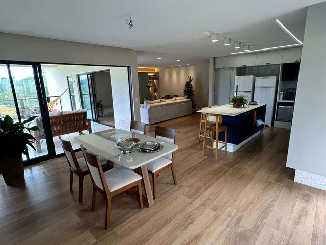 Imagem 15: Casa em Aldeia com 4 quartos, suíte master com terraço, área gourmet, energia solar