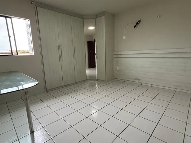 Imagem 2: Cobertura linear nos Bancários com piscina privativa!!!