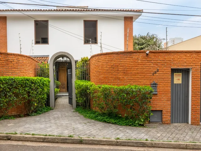 Imagem 1: Casa para venda em Vila Morumbi com 4 quartos, sendo 4 suítes, 410m²