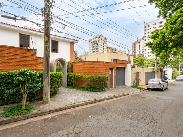 Imagem 3: Casa para venda em Vila Morumbi com 4 quartos, sendo 4 suítes, 410m²