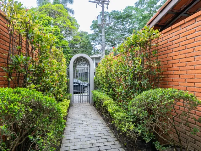 Imagem 6: Casa para venda em Vila Morumbi com 4 quartos, sendo 4 suítes, 410m²