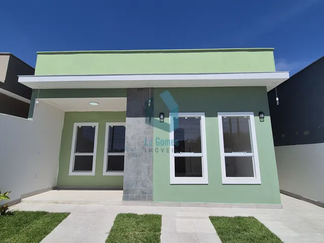 Imagem: A casa possui 3 Dormitórios, 1 Suíte, 2 Banheiros, 2