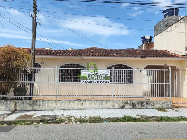 Imagem: Casa 3 Dormitórios com Edícula Bairro