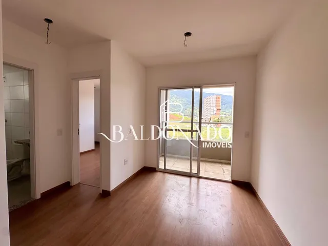 Imagem 3: Apartamento em Extrema Mg À Venda com 2 Quartos Sendo 1 Suite, Garagem Coberta
