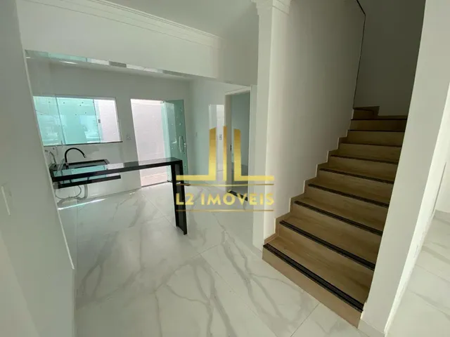 Imagem 4: CASA DUPLEX - 4 QUARTOS SENDO 2 SUÍTES - LAURO DE FREITAS