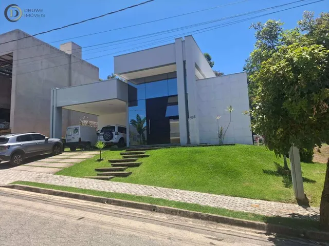 Imagem 2: Casa à venda em Santana do Paraíso, Centro, com 3 quartos, 230m²