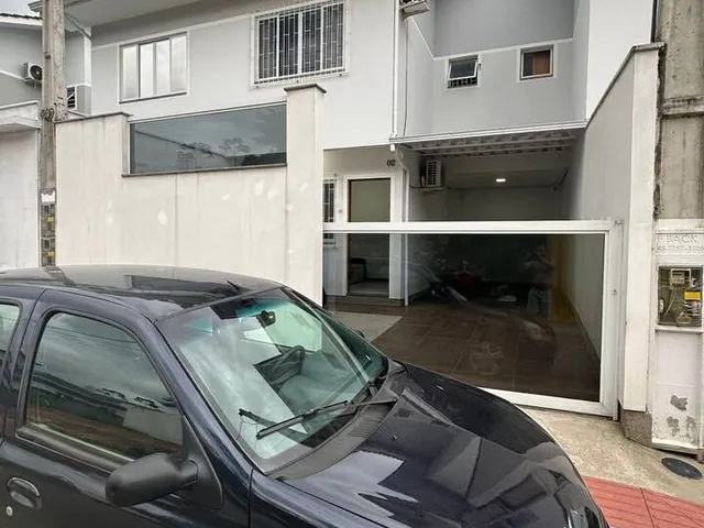 Imagem: Sobrado no Bairro Bela Vista em Palhoça/Sc