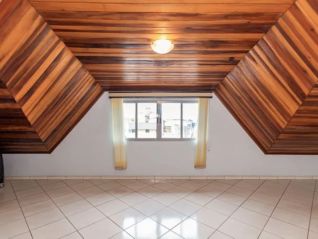 Imagem 5: Residência e Comércio Sítio Cercado - Curitiba/PR
